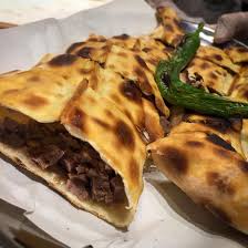 Kavurmalı Pide